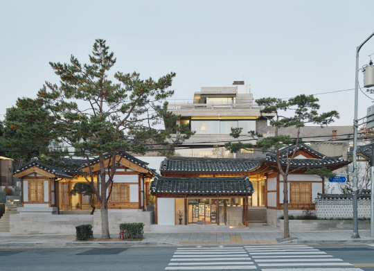 서울 가회동 '북촌 설화수의 집' 전경. 아모레퍼시픽 제공